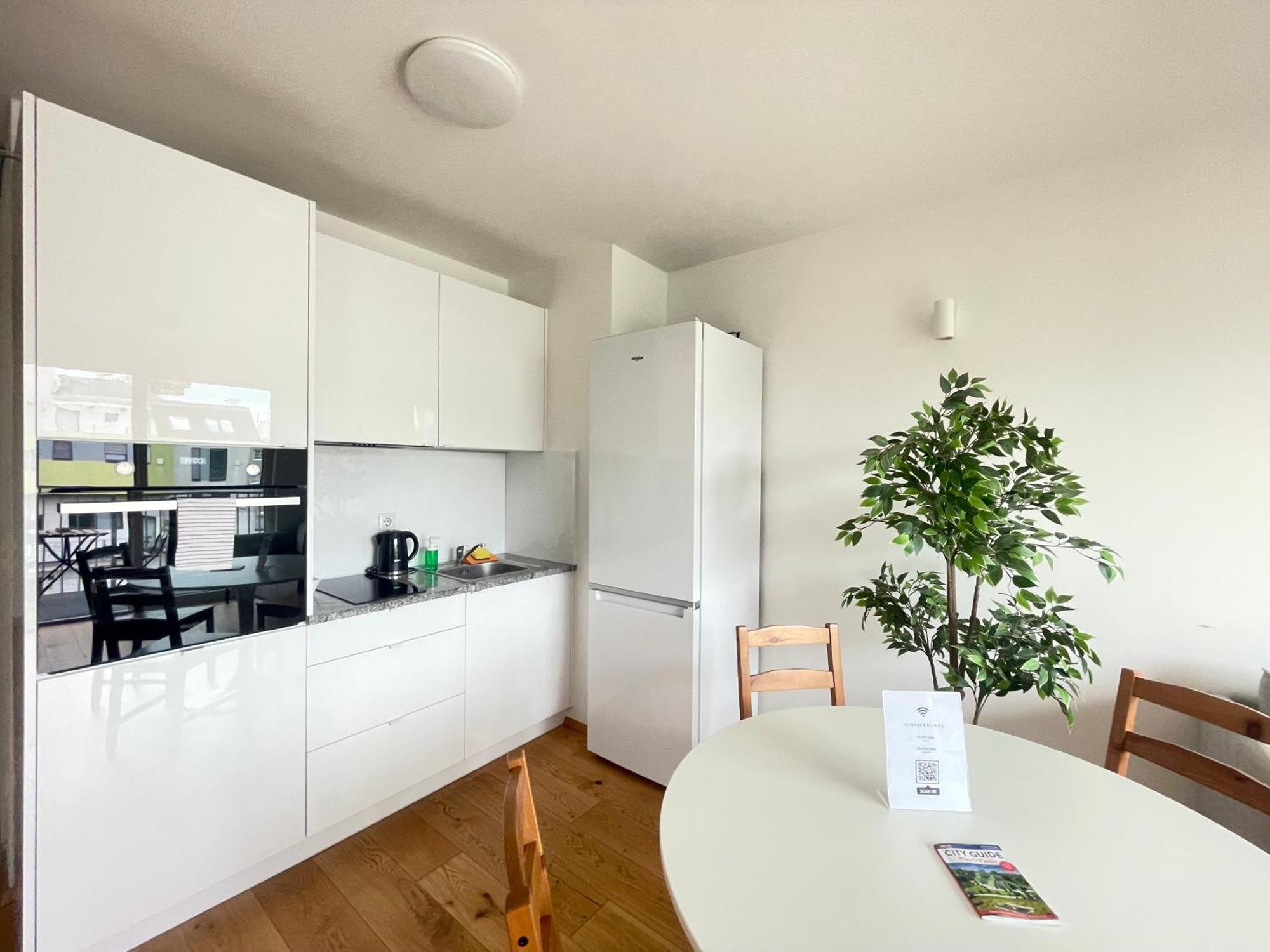 Stad10 - Very Close To Subway U2 Stadlau Apartment Wien